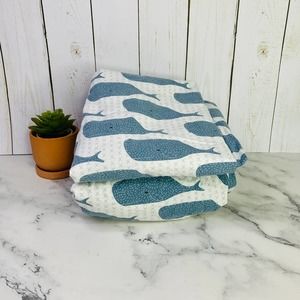 Land of Nod Toddler Bedsheets Blue High Seas Whale Sheet Set Fitted Flat